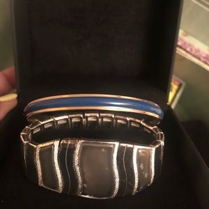Bangle bracelet